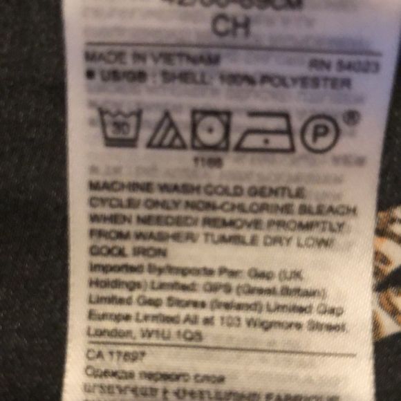 Banana Republic pjs in African animal prints/sz SM/ white piping EUC/button top - Picture 4 of 16